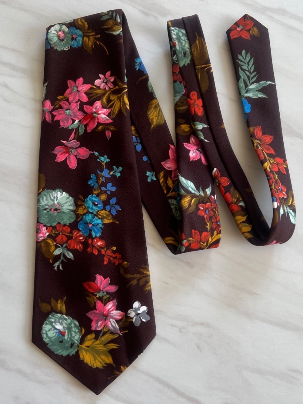 Vintage 60s 70s Wide Necktie Floral Loud Wild Guardsman Frame Tie Made in Canada